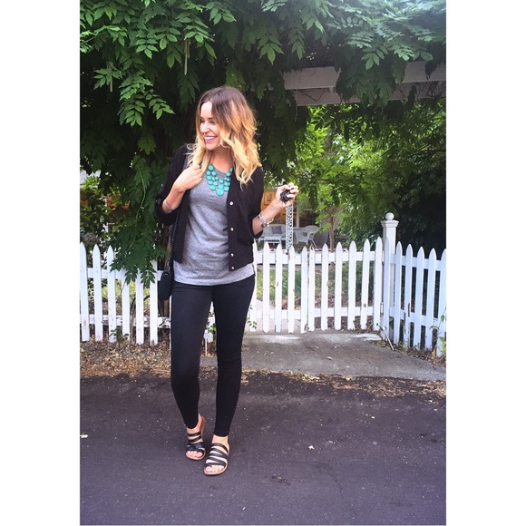 Meet your Posher, Taylor - Picture 10 of 11